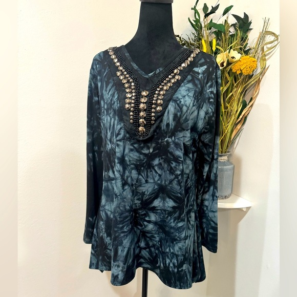 Annabell Premium V Neck Artsy Beaded neckline Long Sleeve Tunic Size Small - Picture 1 of 8